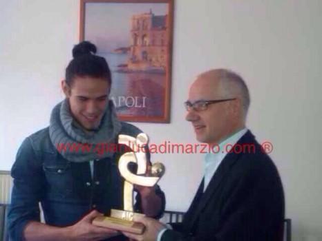 cavani premiato 2