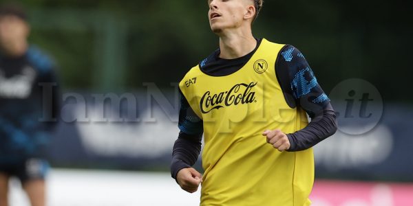 Napoli's Danish midfielder Jesper Lindstrom looks during  SSC Napoli's 2024-25 preseason training camp in val di sole in Trentino, Dimaro Folgarida